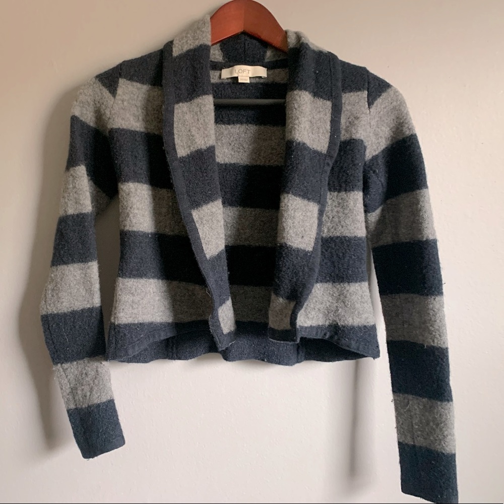 🥀3/$15🥀LOFT Ann Taylor 100% Wool striped sweater